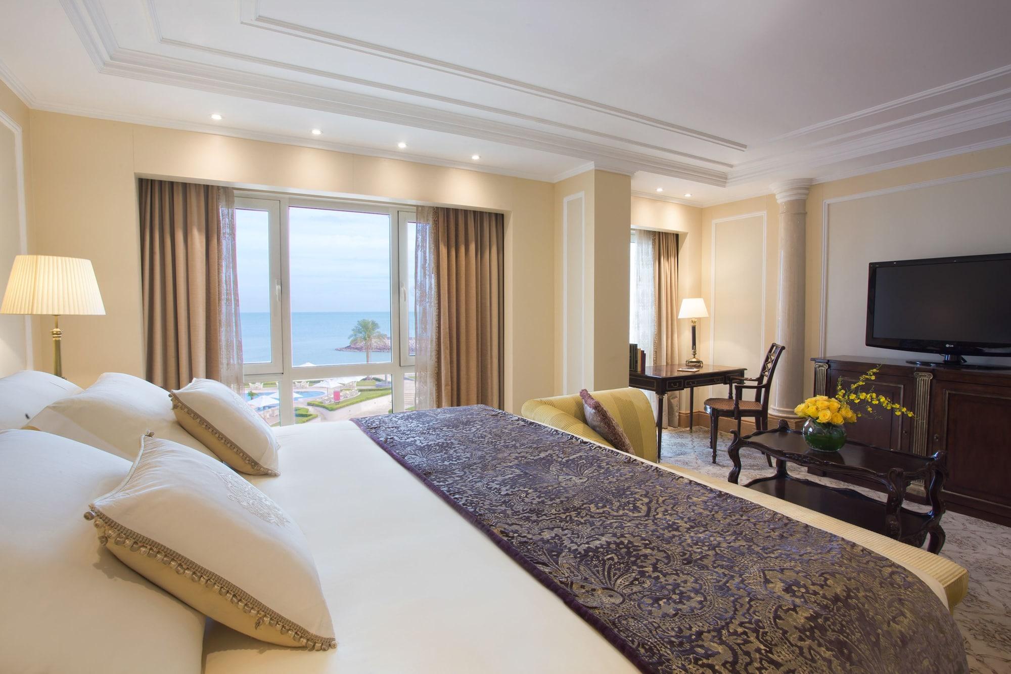 리젠시 호텔, 쿠웨이트 외부 사진 A suite at the hotel