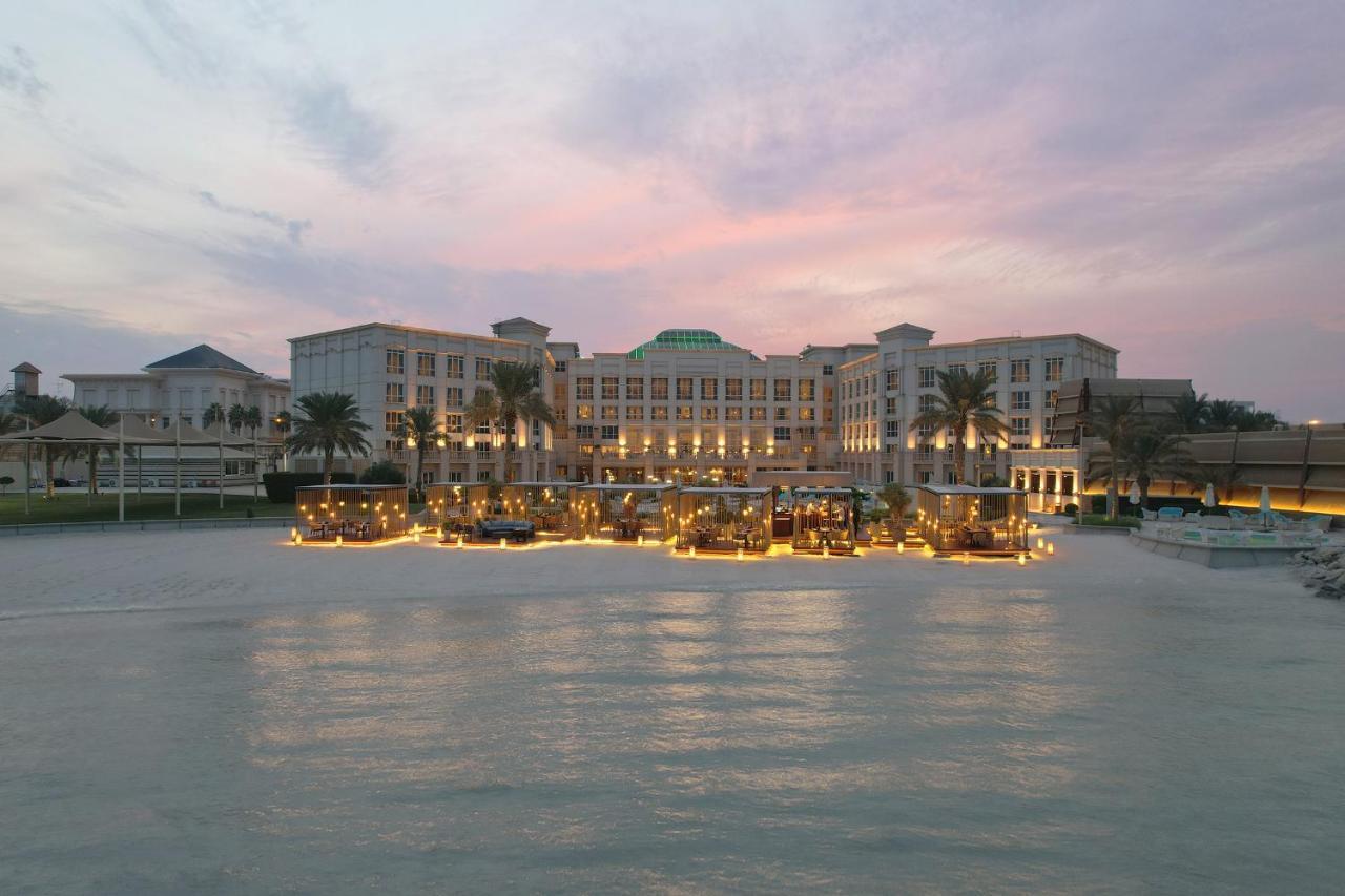 리젠시 호텔, 쿠웨이트 외부 사진 The Fairmont Hotel in the evening