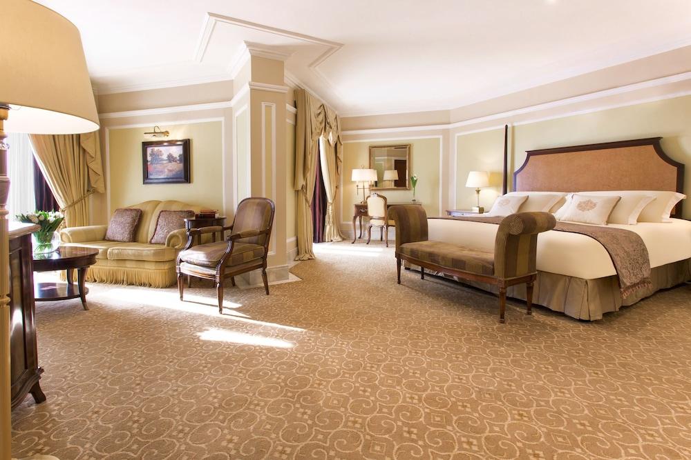 리젠시 호텔, 쿠웨이트 외부 사진 A suite at the Waldorf Astoria New York