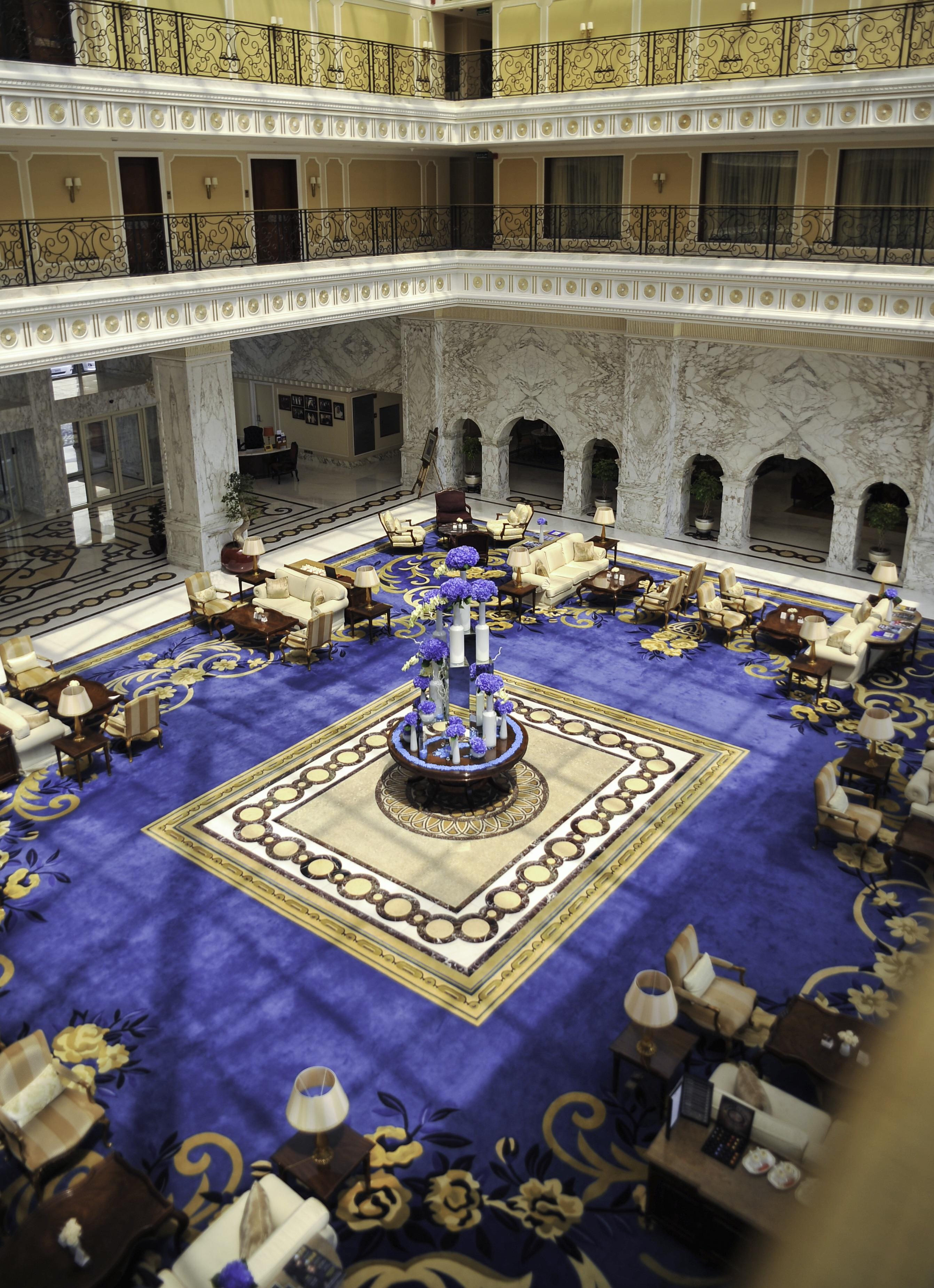 리젠시 호텔, 쿠웨이트 외부 사진 The lobby of the hotel